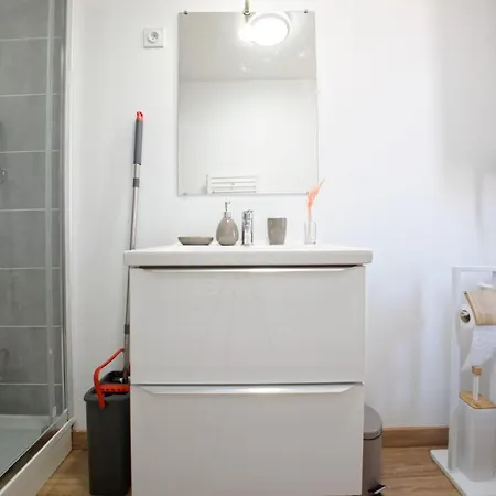 Апартаменты Le Soleilcasa - 3 Personnes - Bureau & Wifi Перпиньан